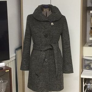 Women coat by Ellen Tracy